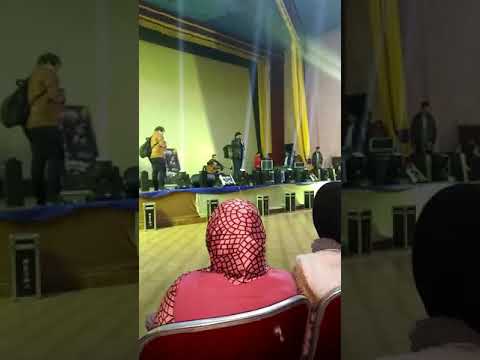 بدايه عمرو حسن للشعر والفضل يرجع لمحمد ابراهيم حفله المحله الكبري