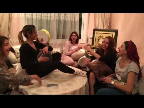 ملي كتجمعي نتي وصحاباتك فشي دار الحيحة