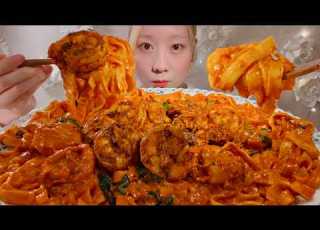  ASMR Spicy Shrimp Cream Pasta Mukbang Eating Sounds English Subtitles