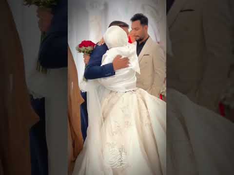 مقطع موثر جدا بكاء الاب في زواج ابنته مقطع موثر جدا بكاء الاب في زواج ابنته
