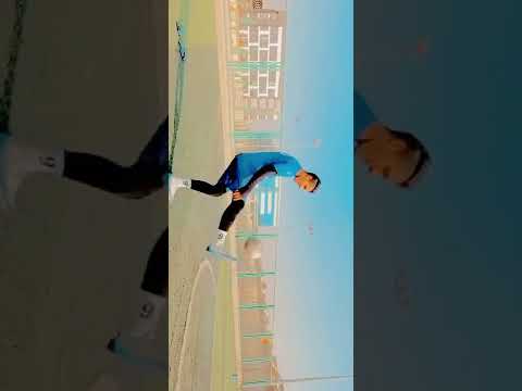 مابنمشيش جنب الحيط احنا بنمشي في ارض الملعب خط الموووت