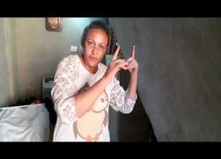  حتى بعد ماجيت من الشغل مافيش راحه ارحميني يادنيا من الشقا والمرجحه