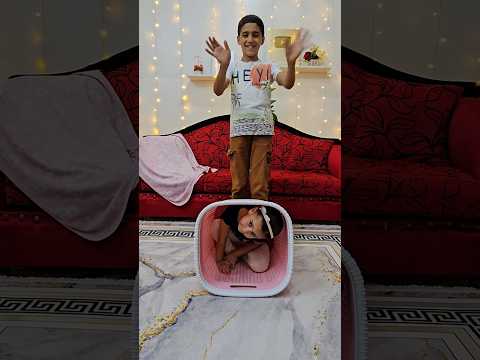 قنصتني الشوكلاته لي لي والصندوق السحري Shorts