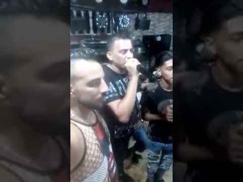 شاب العجال يغني هو وابنه قولولها في الميليو عندي ديبلوم شاب العجال يغني هو وابنه قولولها في الميليو عندي ديبلوم