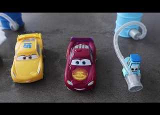  Cars On The Road Lightning Mcqueen And Cruz Ramirez Color Changers Review