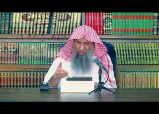 ما حكم سكن المرأة وحدها في بلاد الغرب دون مسوغ شرعي ورغم منع والديها