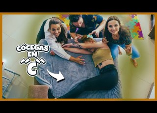 TICKLE In C Cócegas Em C