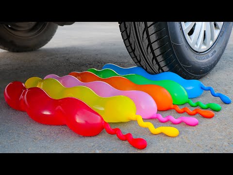 Experimento Globos De Agua VS Rueda De Coche Aplastando Cosas Crujientes Con El Coche