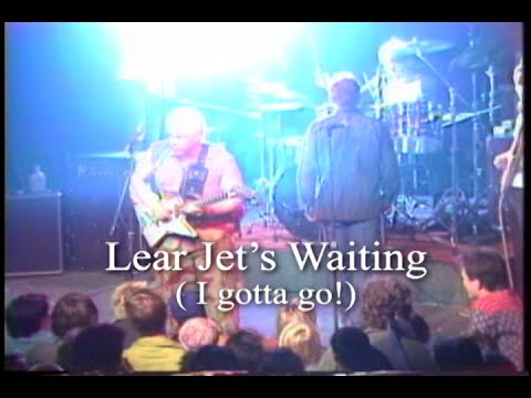 The Naked Lady Wrestlers Play Lear Jet S Waiting At The On Broadway June 16 1984