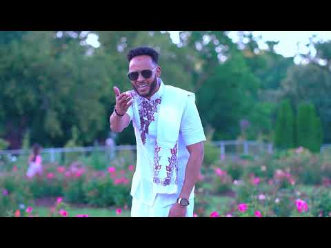 HEES NUUR CARAALE DHAANTO NASTEXO OFFICIAL VIDEO