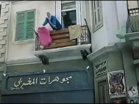 الوليه دي عجوزه لاكن صحتها كده