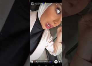 زوري اشكناني أنا إنسانة مؤمنة بدليل هذا التاتو والجمهور يفتح عليها النار