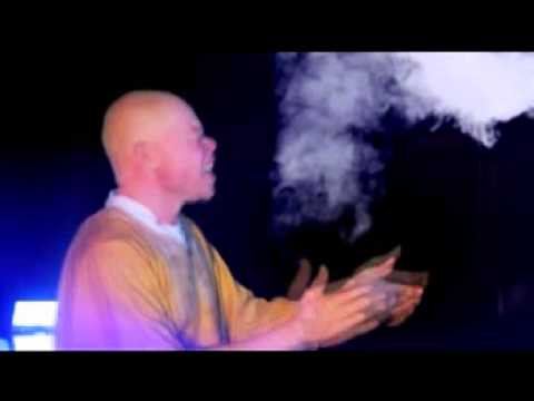 Doudou Menengu Ni Ujumbe Official Video AEKL5