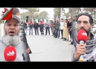من الجديدة عمال شركة النظافة في وقفة إحتجاجية ضد التعسفات بعد طرد العمال