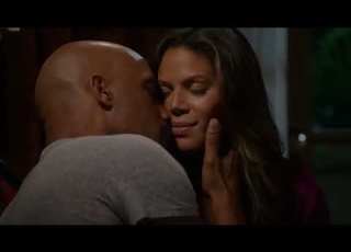 Station 19 6x04 Kiss Scenes Robert And Natasha Boris Kodjoe And Merle Dandridge
