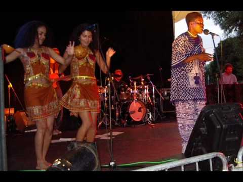 Leonard Niyomwungere Abagabo Bararya Imbwa Zikishura