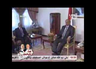 المشير هادي يرفض الجلوس على كرسي الرئاسة والمشير صالح يصر عليه