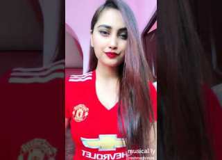 غمزة البنت الهنديه