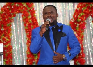 Mungu Unafanya Mambo Ambayo Wanadamu Hawezi Kufanya Wimbo Wa Kuabudu Wakonga Mioyo Ya Wengi