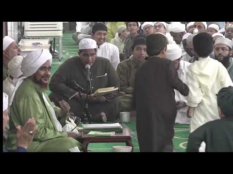 مرحبا شهر الصيام مرحبا شهر القيام مرحبا شهر السلام والعطي ات الجسام من دار المصطفى بتريم