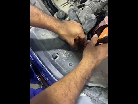 Renault Duster 2015 Radiator Lock Removing