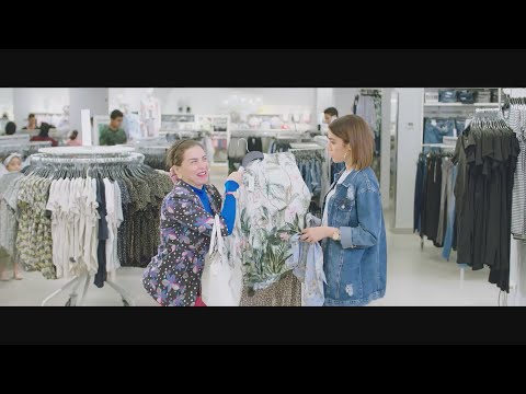 اتفرج علي بيسه وهي بتعمل شوبينج