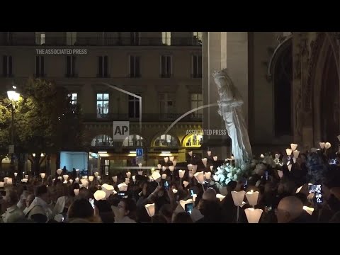 Virgin Mary Statue Returns To Notre Dame Cathedral