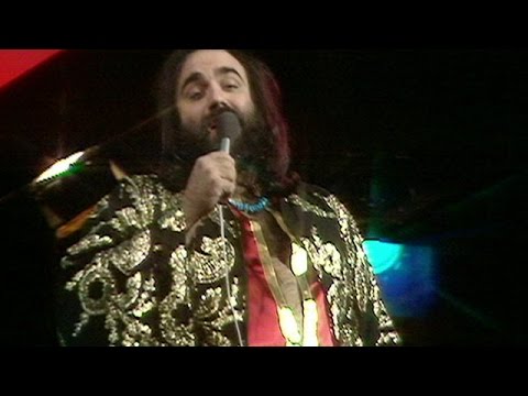 دمیس روسس خواننده سرشناس یونانی در شصت و نه سالگی درگذشت