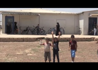  تجهيزات عيد الأضحى في مركز إيواء اللاجئين بكلس