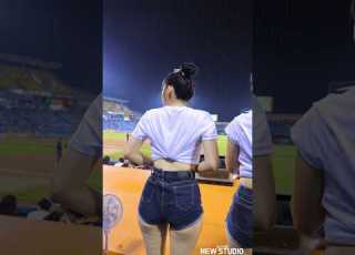  왠지 화가 잔뜩난 하지원 치어리더