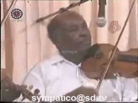 محمود صداح في الخوجلاب يا قلبي مني شالك مين