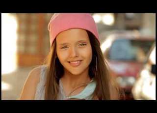  Open Kids Show Girls Official Video