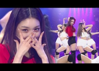 SEXY CHUNGHA 청하 Roller Coaster 롤러코스터 인기가요 Inkigayo 20180128