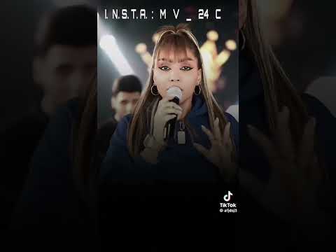 عنود الاسمر على فكرة اني لا اشجع ريال ولا برشلونة بس على السوو بيكم اشمرو روحكم من البلكونة