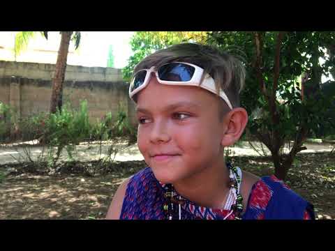 Mfahamu Mtoto Wa Kizungu Anayeongea Kimasai Na Kuishi Maisha Ya Kimasai