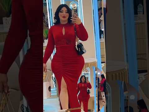 شيراز بنت الماشطة تستعرض جسمها في حفل افتتاح شيراز بوتفنوشات