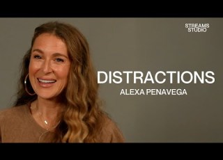  Distractions Alexa PenaVega