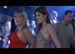 Las Chicas Se P Jean Bailando En La Fiesta Bisexual Lesbiana Dondeestánlasrubias Lgbt Lgbtq