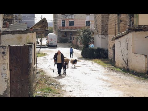 Fshati Shqiptar Që Jeton Në Luftë Shqipëria Tjetër