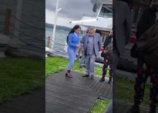 الوالد وكع بالتصوير ولله صدك الوكعة أثناء تصوير برنامج قريبا ان شاء الله