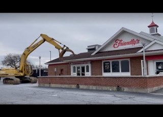  Friendly S Torn Down To Make Way For New Hershey S Chocolate Factory
