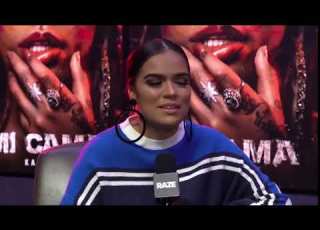 KAROL G HABLANDO DE ROSALÍA