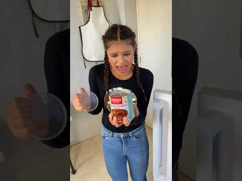 عمتي الحية عم تسرقلي اكلاتي الطيبة