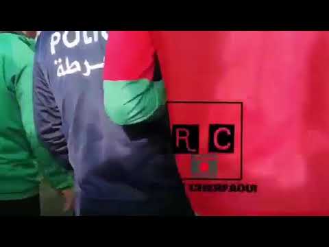 لحظة وفاة اللاعب الجزائري بنوبة قلبية في الملعب