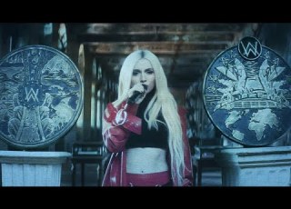 Alan Walker Ava Max Alone Pt II Live At Château De Fontainebleau