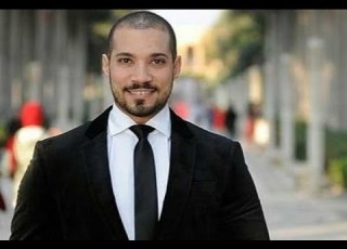  الشيخ عبد الله رشدي يلقن محمد الباز درسا قاسيا