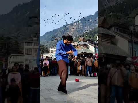 Busking In Manali 4th March 2022 Street Performer Varun Dagar Dance