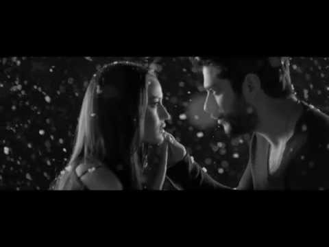 Fahriye Evcen Burak Özçivit Hasretinle Yandı Gönlüm