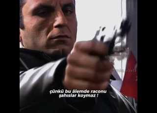 Burda Gördüğün Herkes Cani