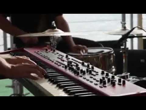 Mashrou3 Lila Flyakon New Montreux مشروع ليلى فليكن توزيع جديد